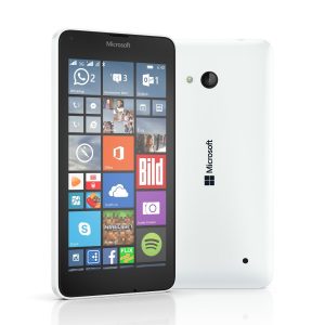 microsoft_lumia_640_smartphone_moyenne_gamme_prix_attractif